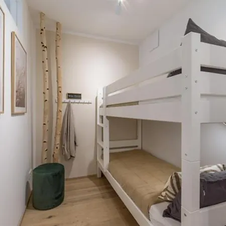 アパート Hideaway - Stylisch, Ruhig, Topausstattung, Infrarotsauna, Dachterrasse