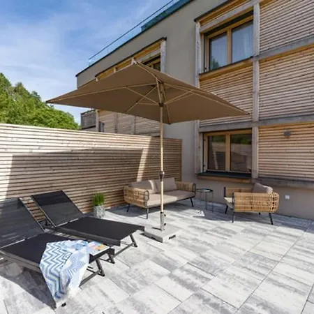 Hideaway - Stylisch, Ruhig, Topausstattung, Infrarotsauna, Dachterrasse Daire