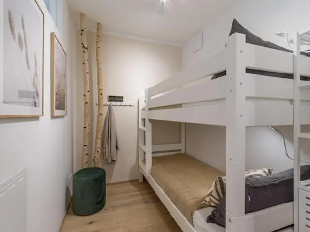 Apartment Hideaway - Stylisch, Ruhig, Topausstattung, Infrarotsauna, Dachterrasse
